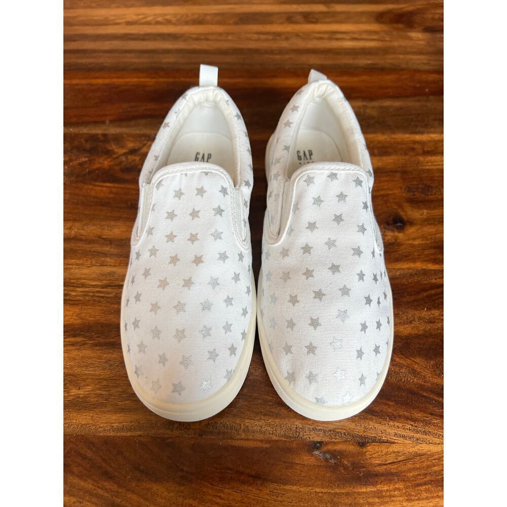 Girls Gap Kids Star Slip-On Sneakers, White/Silver, Size 1, Comfort, Americana